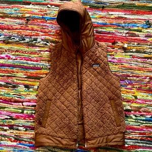 Womens Patagonia reversible vest. Brown. GUC.
